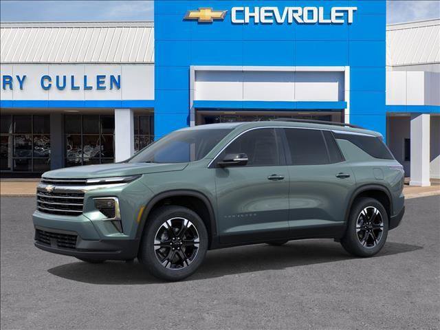 New 2027 Chevrolet Traverse LT w/ Sun and Wheel Package FWD image 2