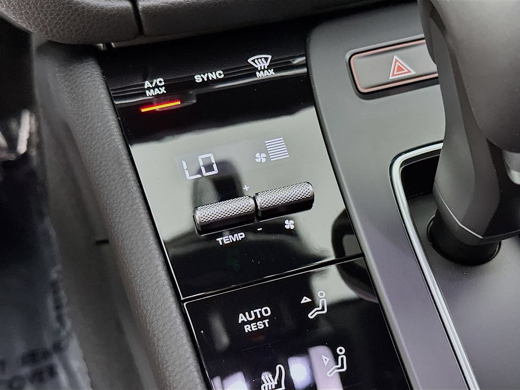New 2026 Porsche Macan AWD/4WD image 18