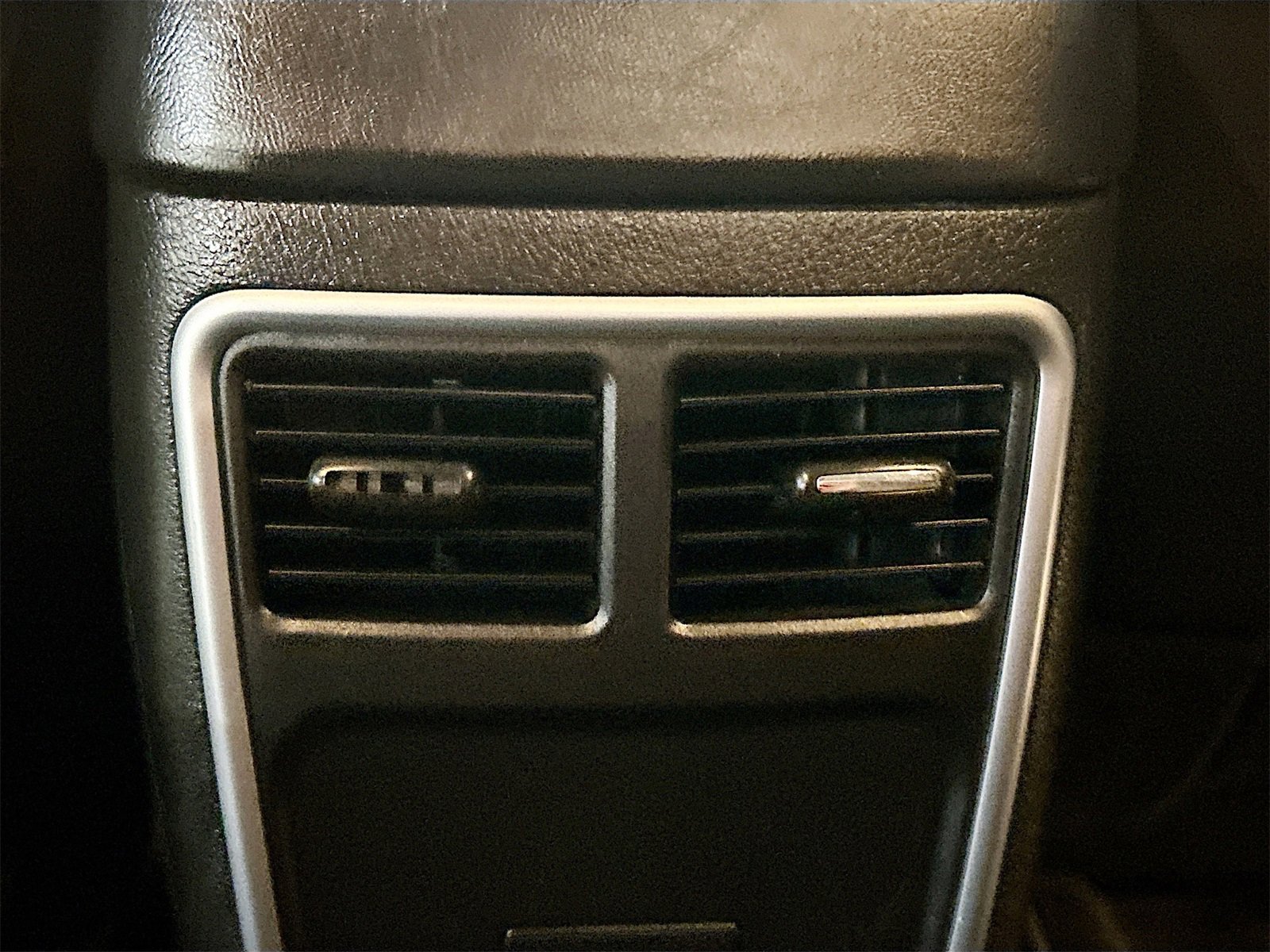 Used 2022 Chrysler 300 Touring w/ Sport Appearance Package image 24