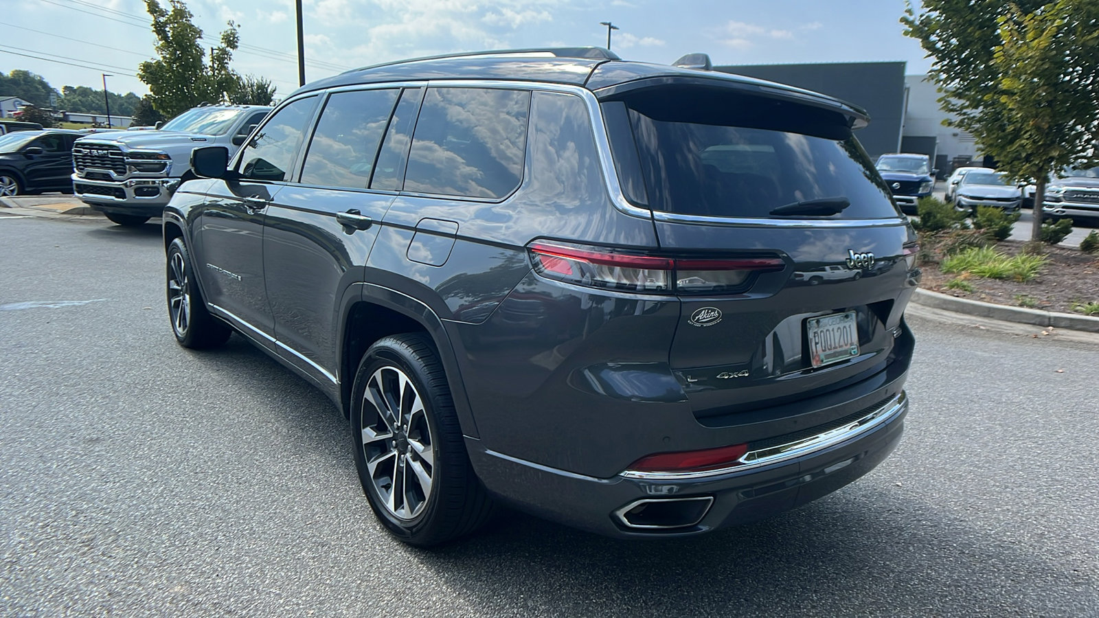 Used 2021 Jeep Grand Cherokee L Overland image 10