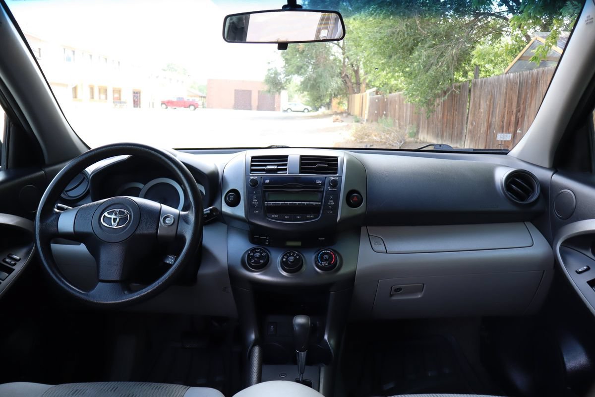 Used 2011 Toyota RAV4 4WD w/ Base L4 Extra Value Pkg image 17