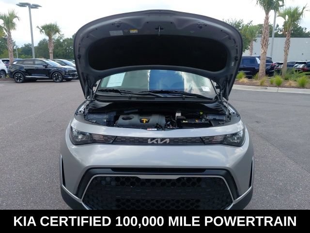 Certified 2025 Kia Soul LX w/ LX Technology Package FWD image 9