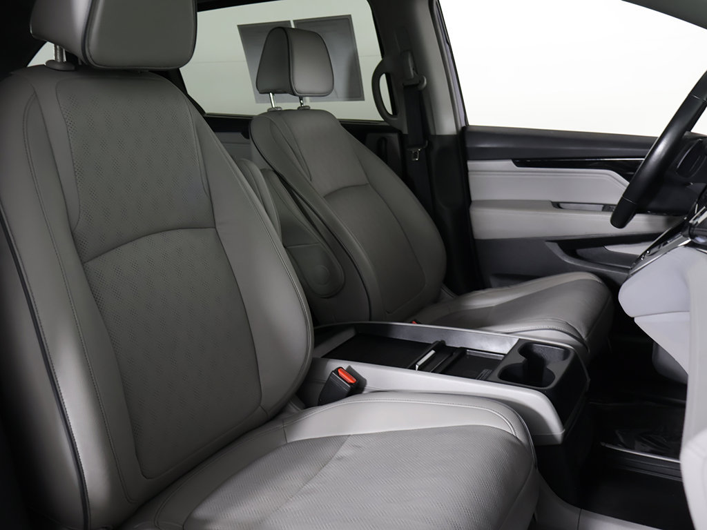 Used 2023 Honda Odyssey Elite image 32