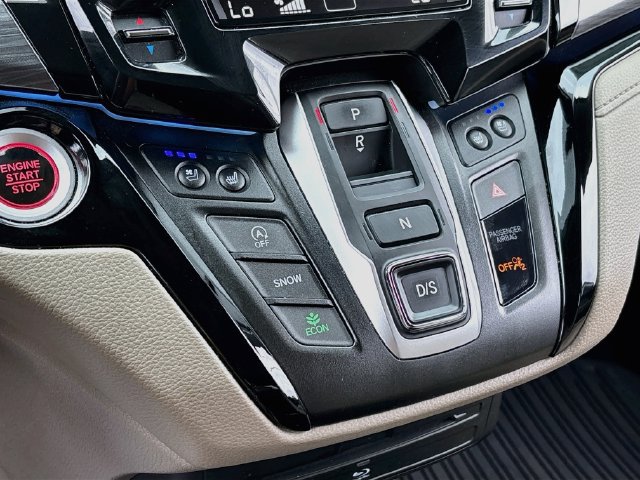 Used 2024 Honda Odyssey Elite image 17