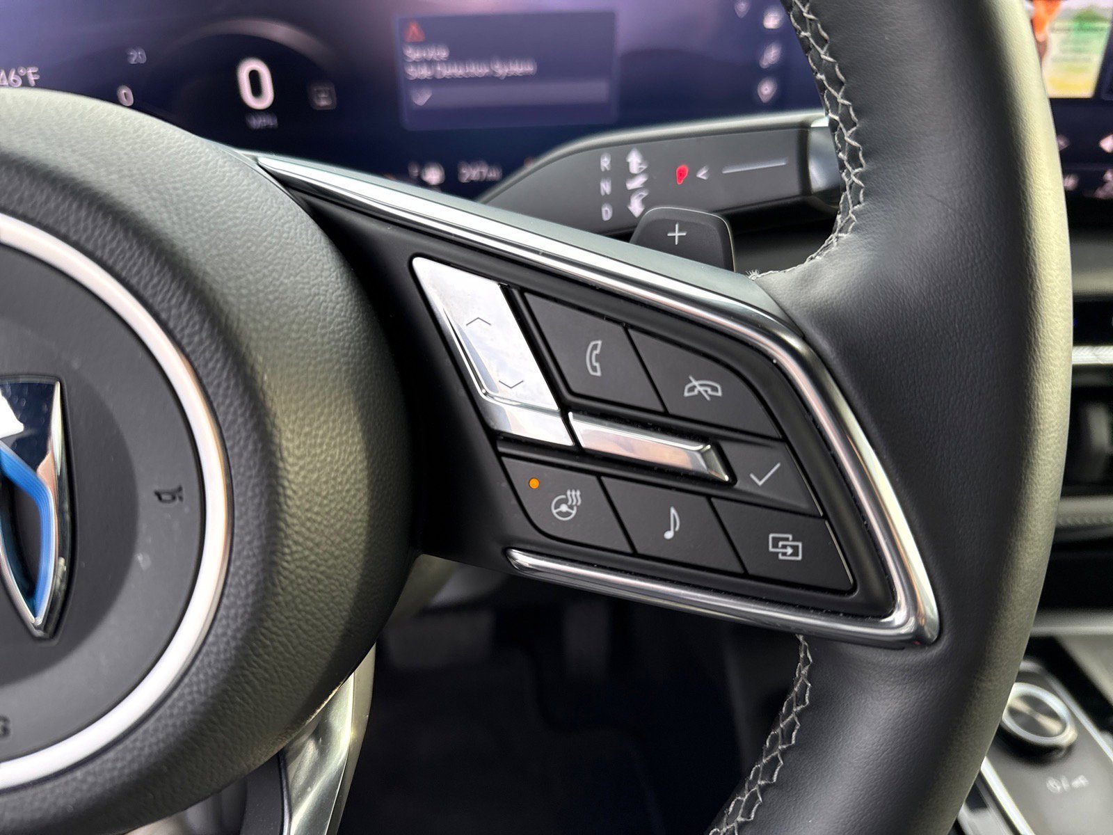 Used 2025 Buick Enclave Preferred image 21