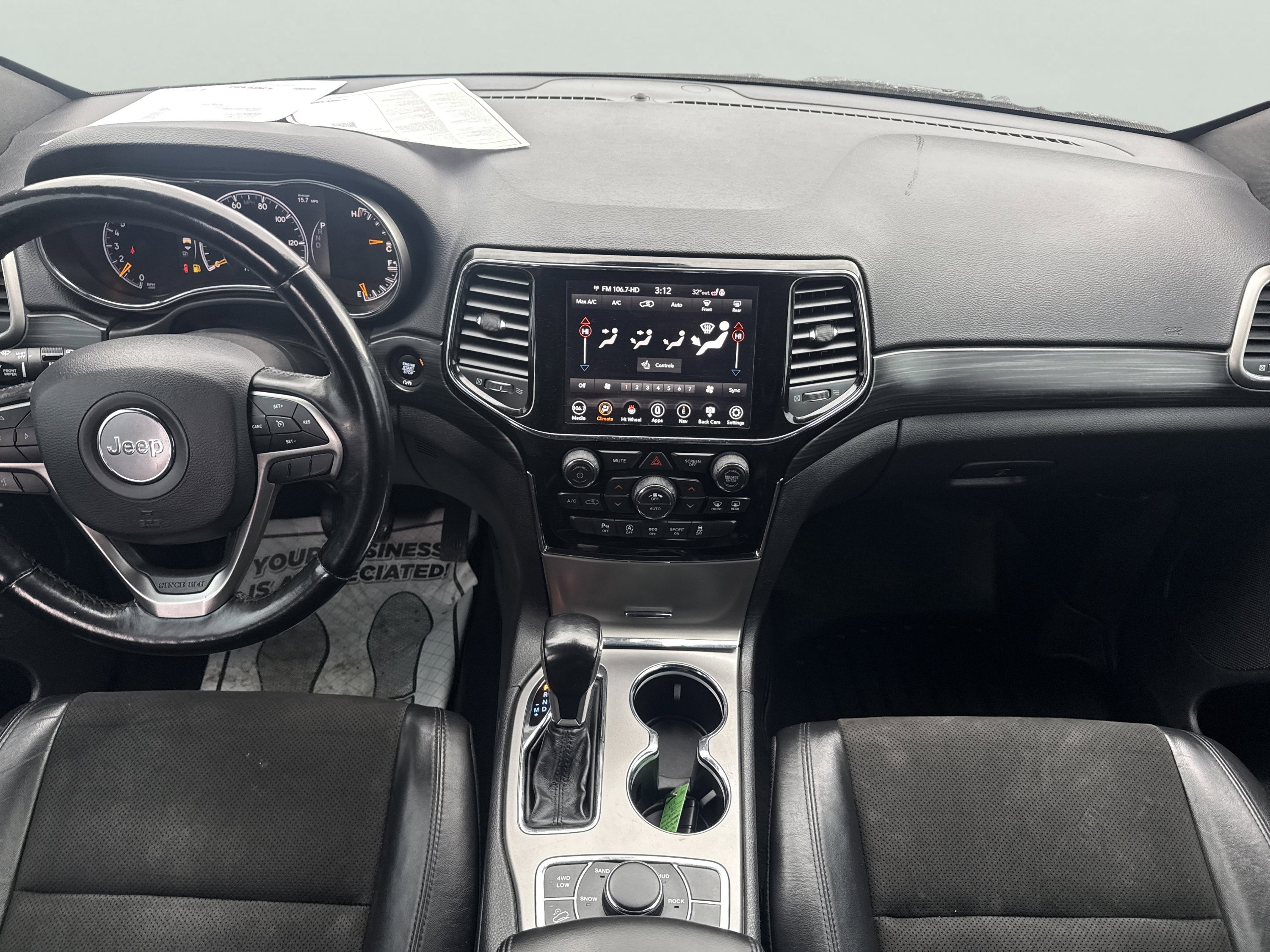 Used 2020 Jeep Grand Cherokee Altitude image 14