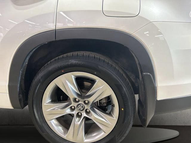 Used 2016 Toyota Highlander Limited AWD/4WD image 36
