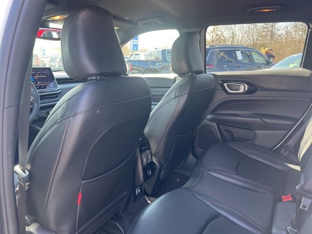 Used 2024 Jeep Compass Trailhawk AWD/4WD image 14