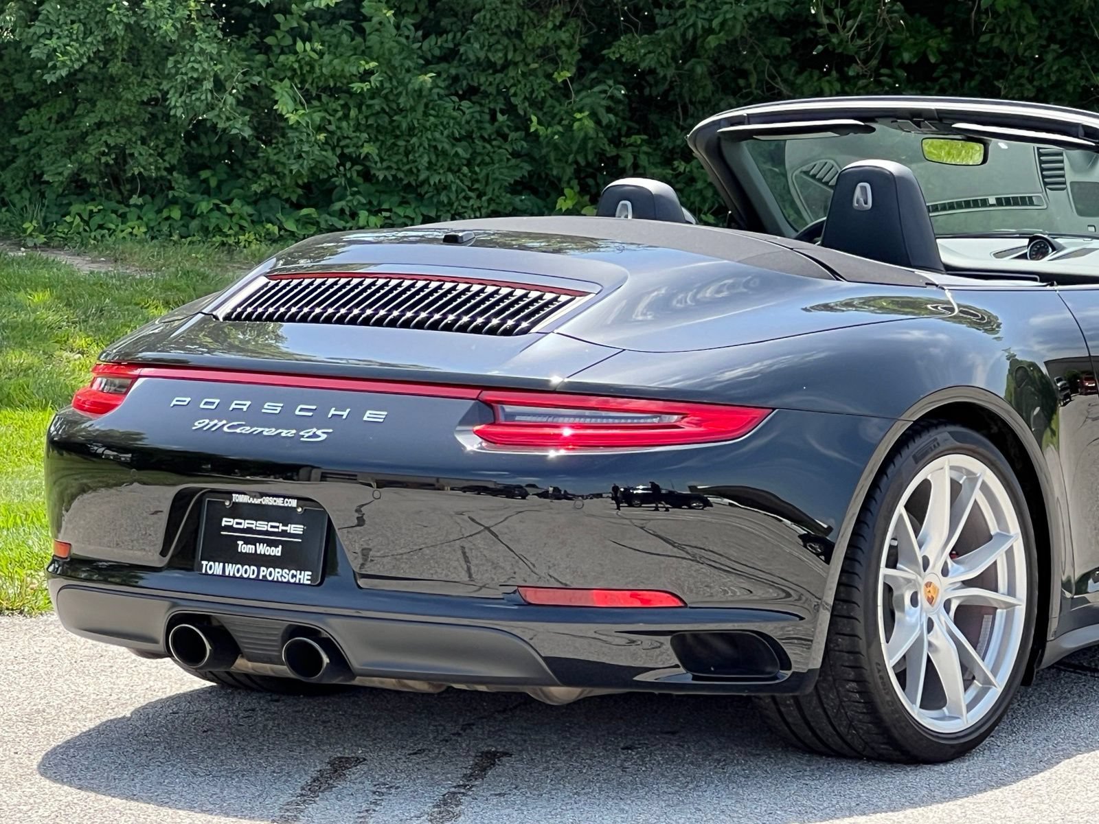 Certified 2019 Porsche 911 Carrera 4S AWD/4WD image 8
