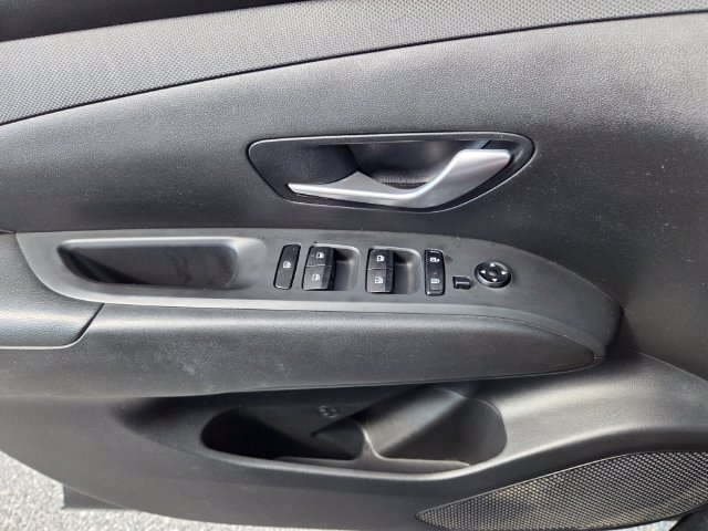 Used 2023 Hyundai Tucson SEL w/ Winter Package FWD image 26