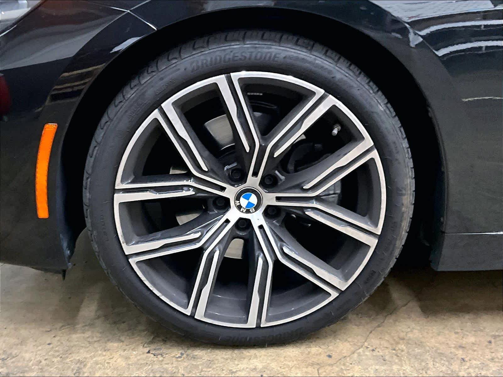 Used 2023 BMW 230i Coupe w/ Convenience Package RWD image 12