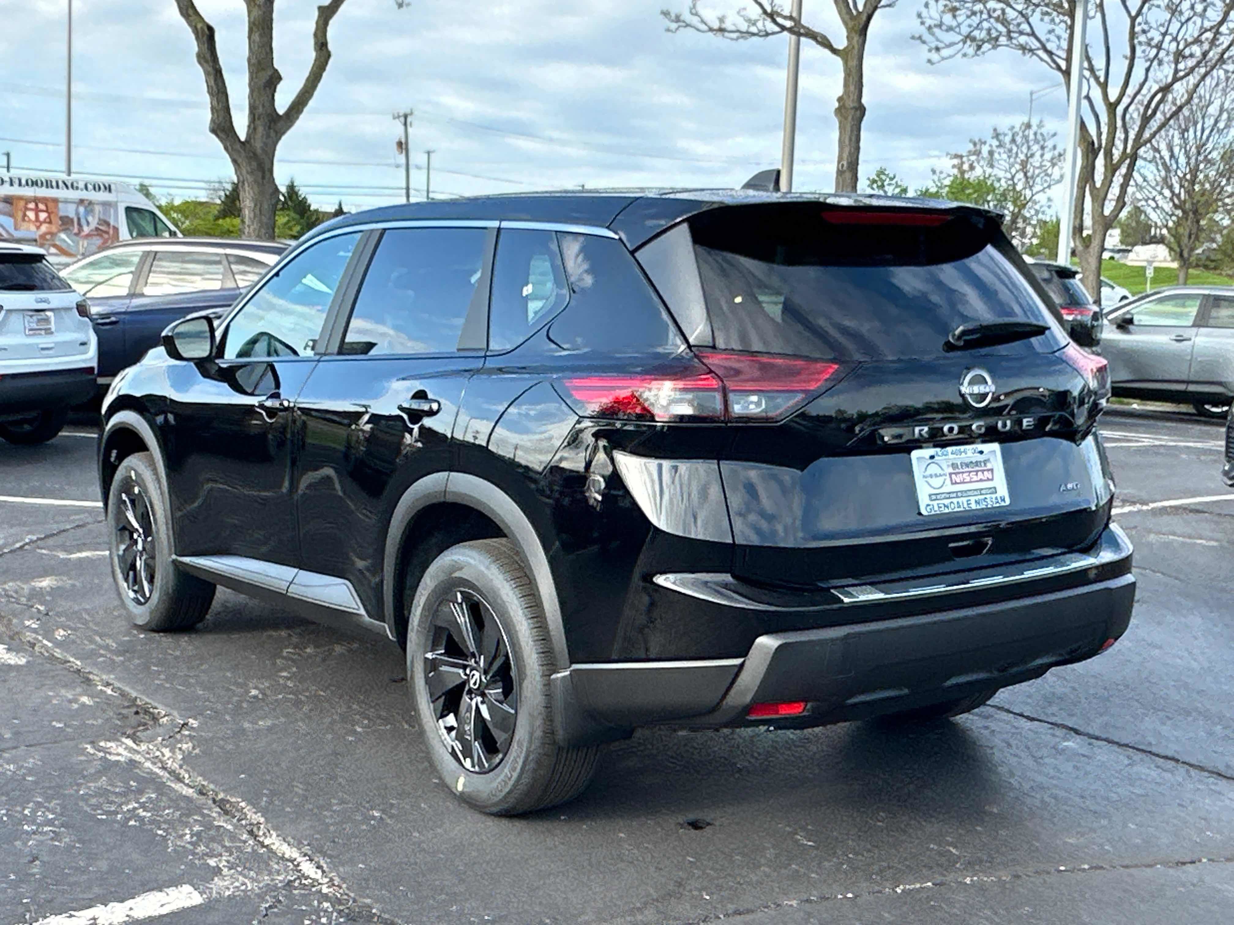 New 2026 Nissan Rogue SV w/ Cold Weather Package AWD/4WD image 6