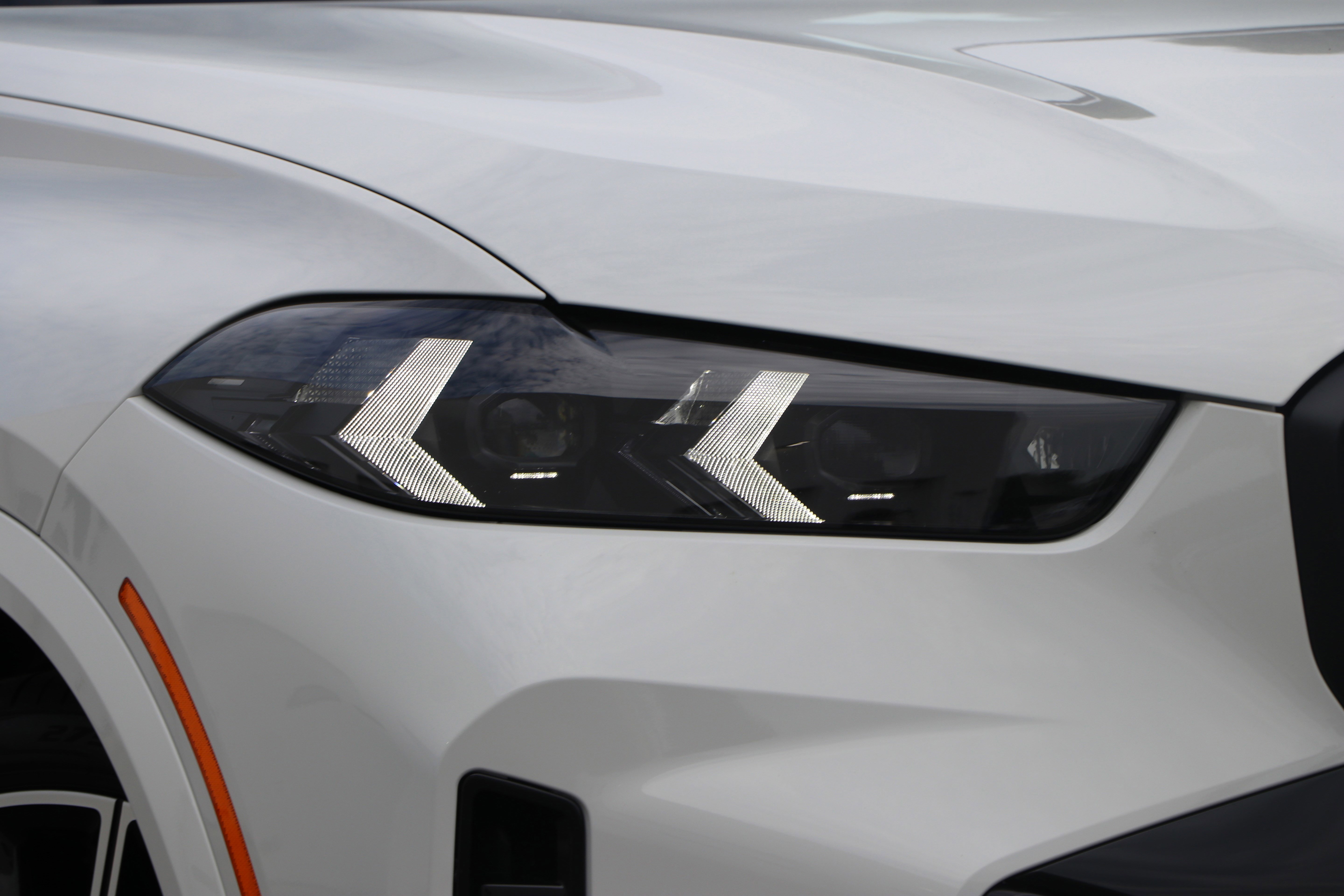 New 2026 BMW X5 M60i image 5