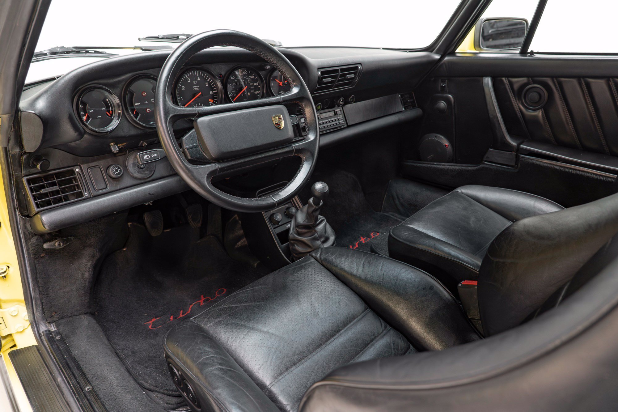 Used 1988 Porsche 911 Carrera RWD image 2