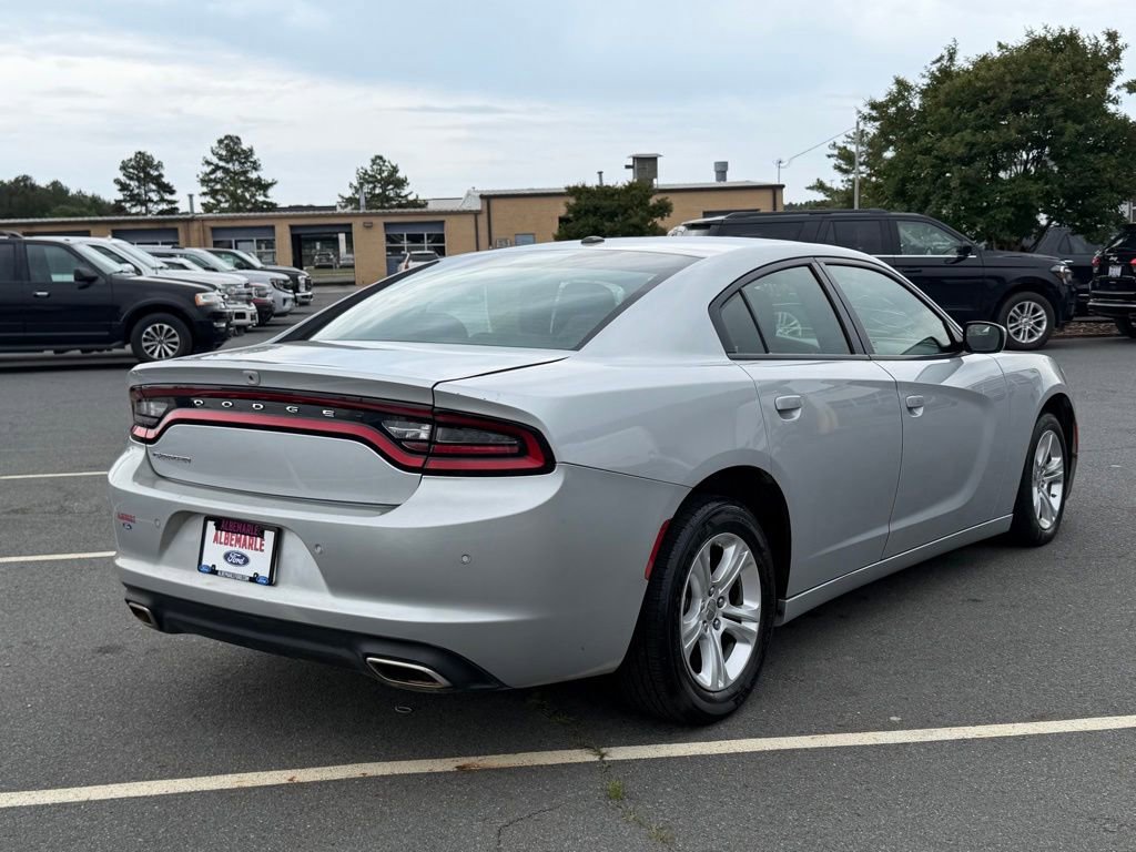 Used 2022 Dodge Charger SXT RWD image 3