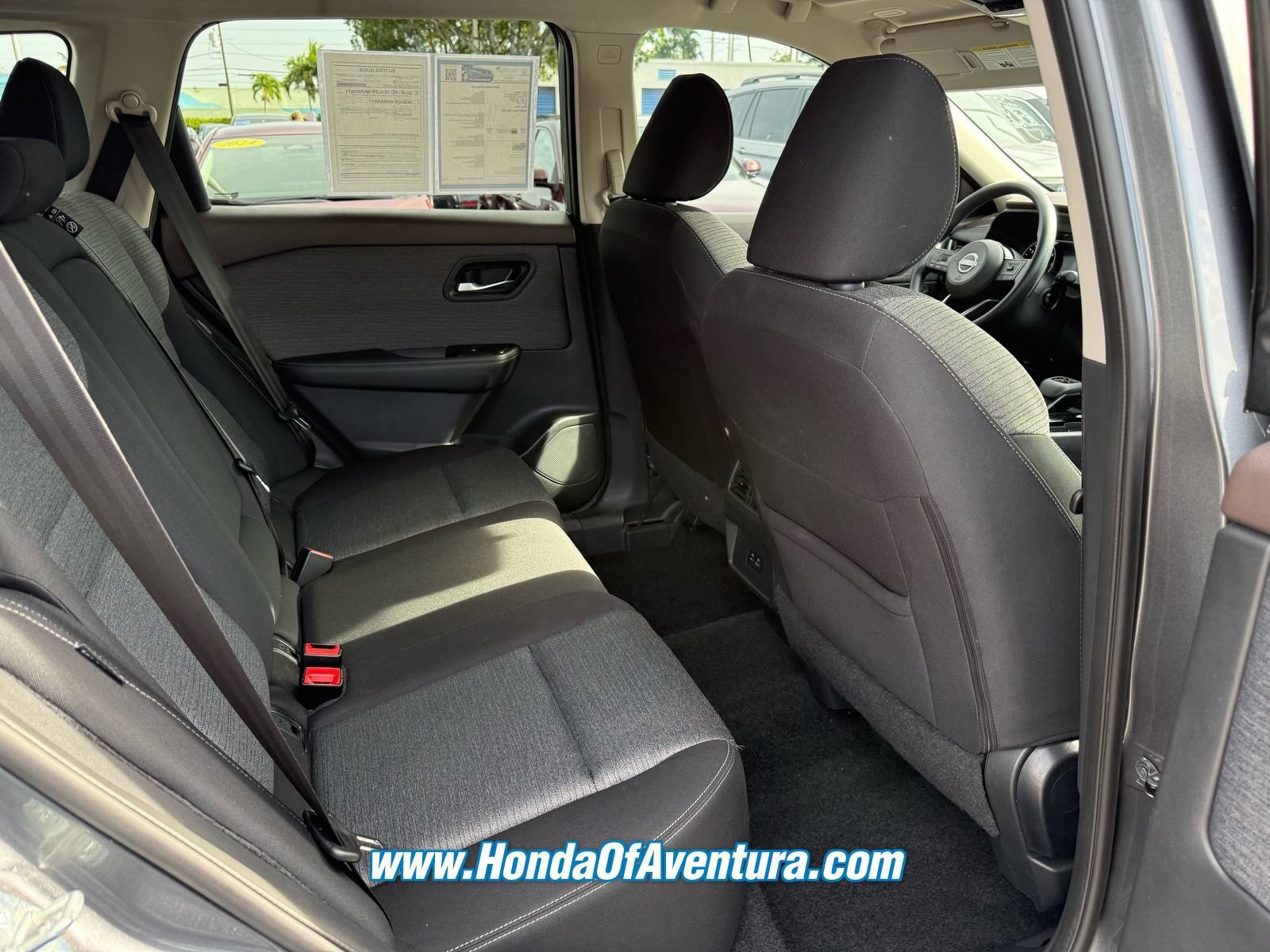 Used 2023 Nissan Rogue SV FWD image 12
