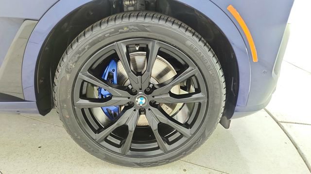 Used 2024 BMW X7 xDrive40i w/ Executive Package image 60