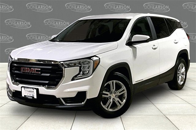 Used 2023 GMC Terrain SLE image 3