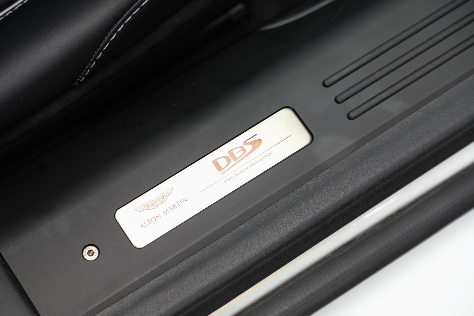 Used 2023 Aston Martin DBS Coupe RWD image 18