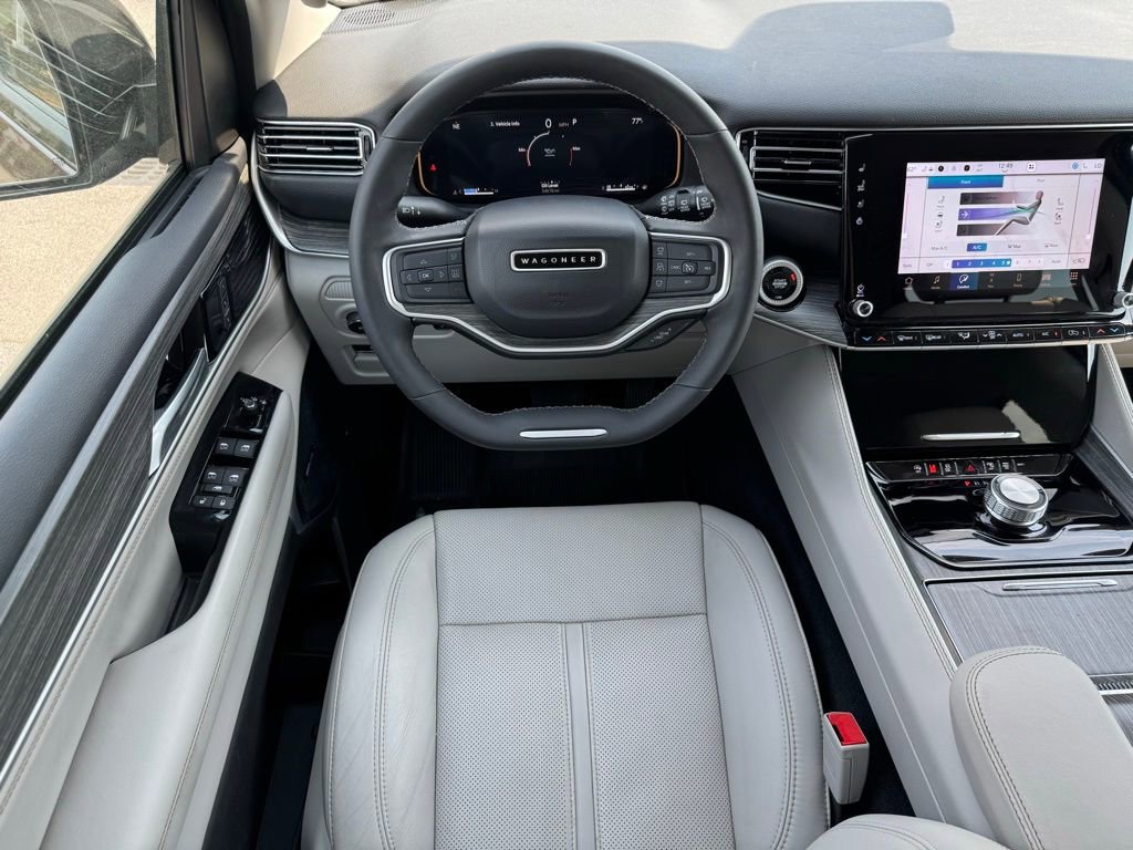 Used 2024 Jeep Wagoneer Series II w/ Flexible Seating Group image 22