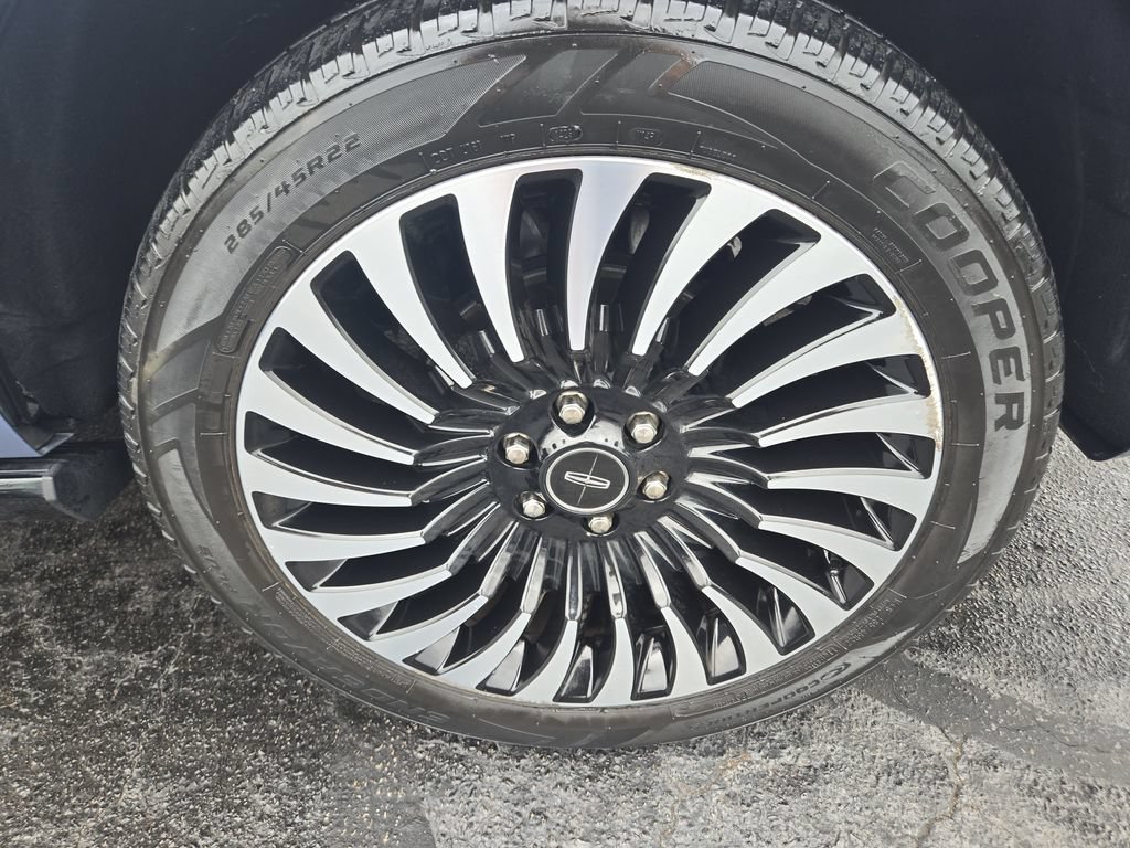 Used 2019 Lincoln Navigator Black Label AWD/4WD image 34