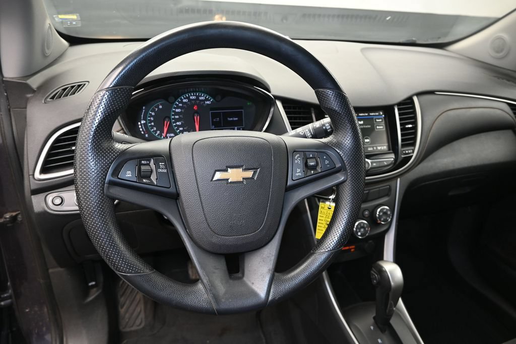Used 2019 Chevrolet Trax LS w/ Tint and Cruise Package AWD/4WD image 21