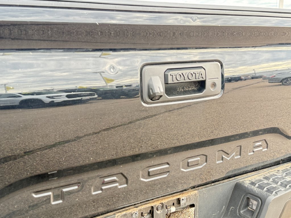 Used 2022 Toyota Tacoma SR w/ SX Package AWD/4WD image 20