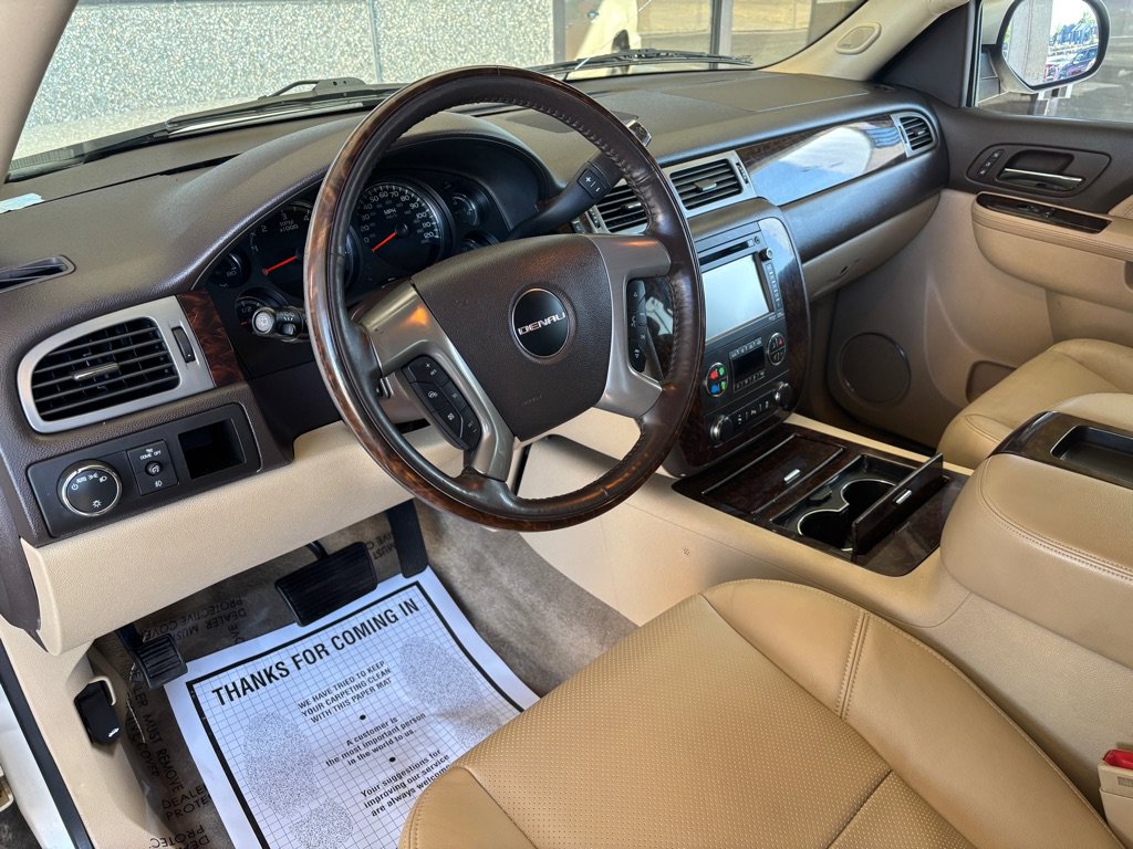 Used 2013 GMC Yukon XL Denali AWD/4WD image 7