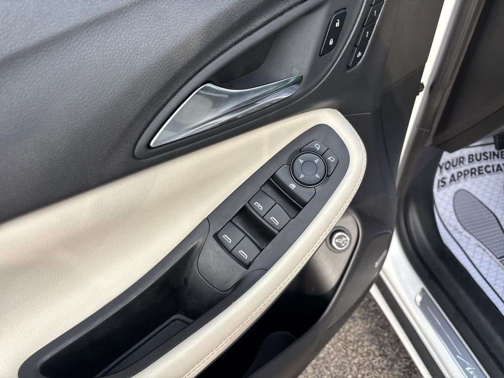 Used 2024 Buick Encore GX Avenir w/ Avenir Convenience Package image 16