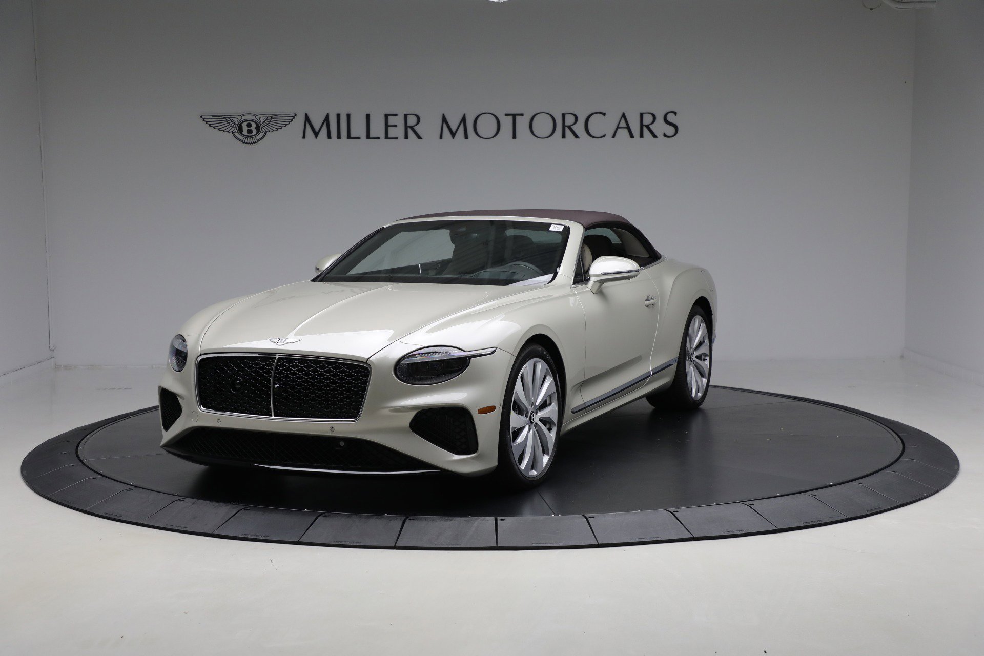 New 2026 Bentley Continental GTC AWD/4WD image 9