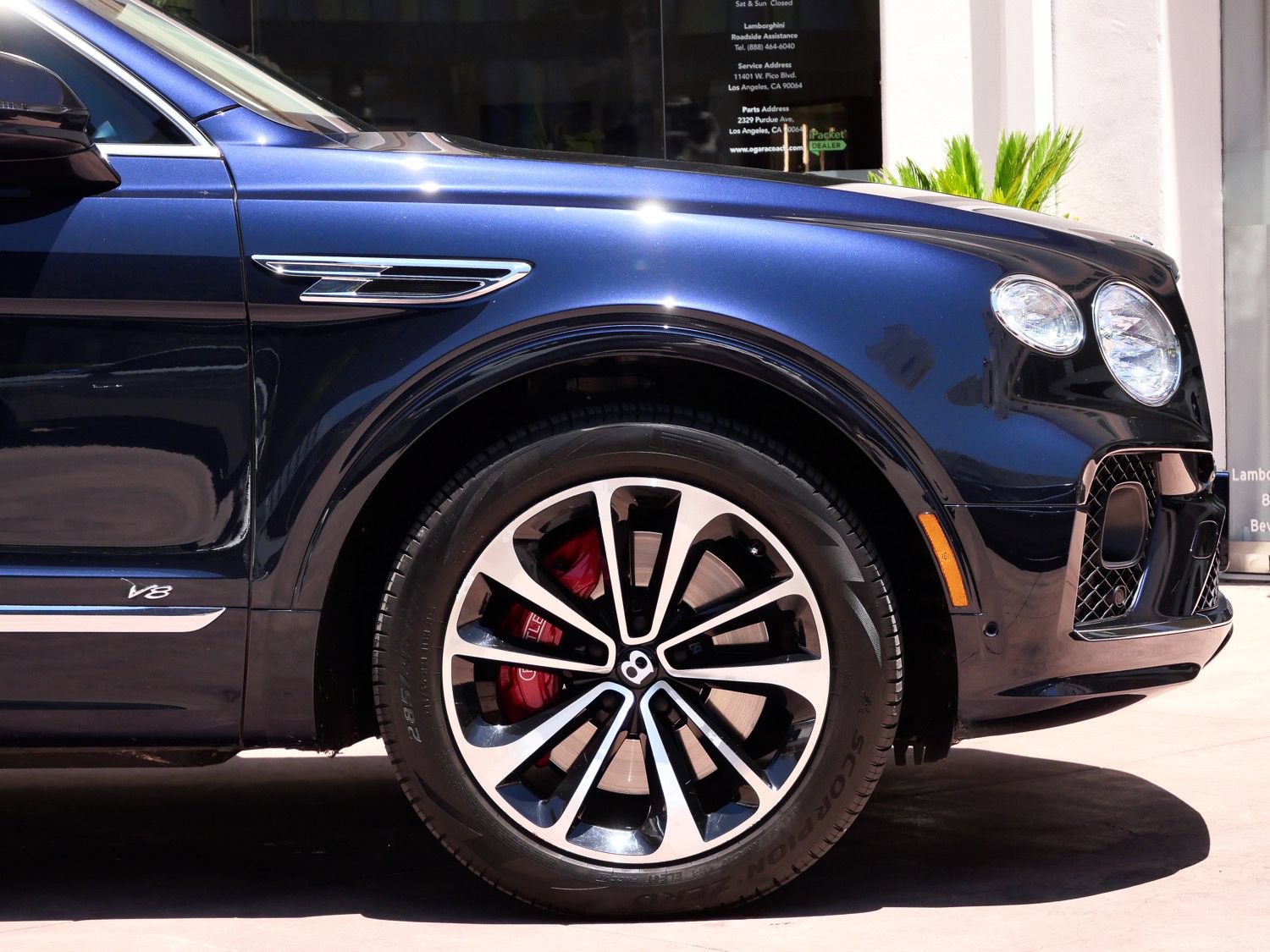Used 2022 Bentley Bentayga AWD/4WD image 6
