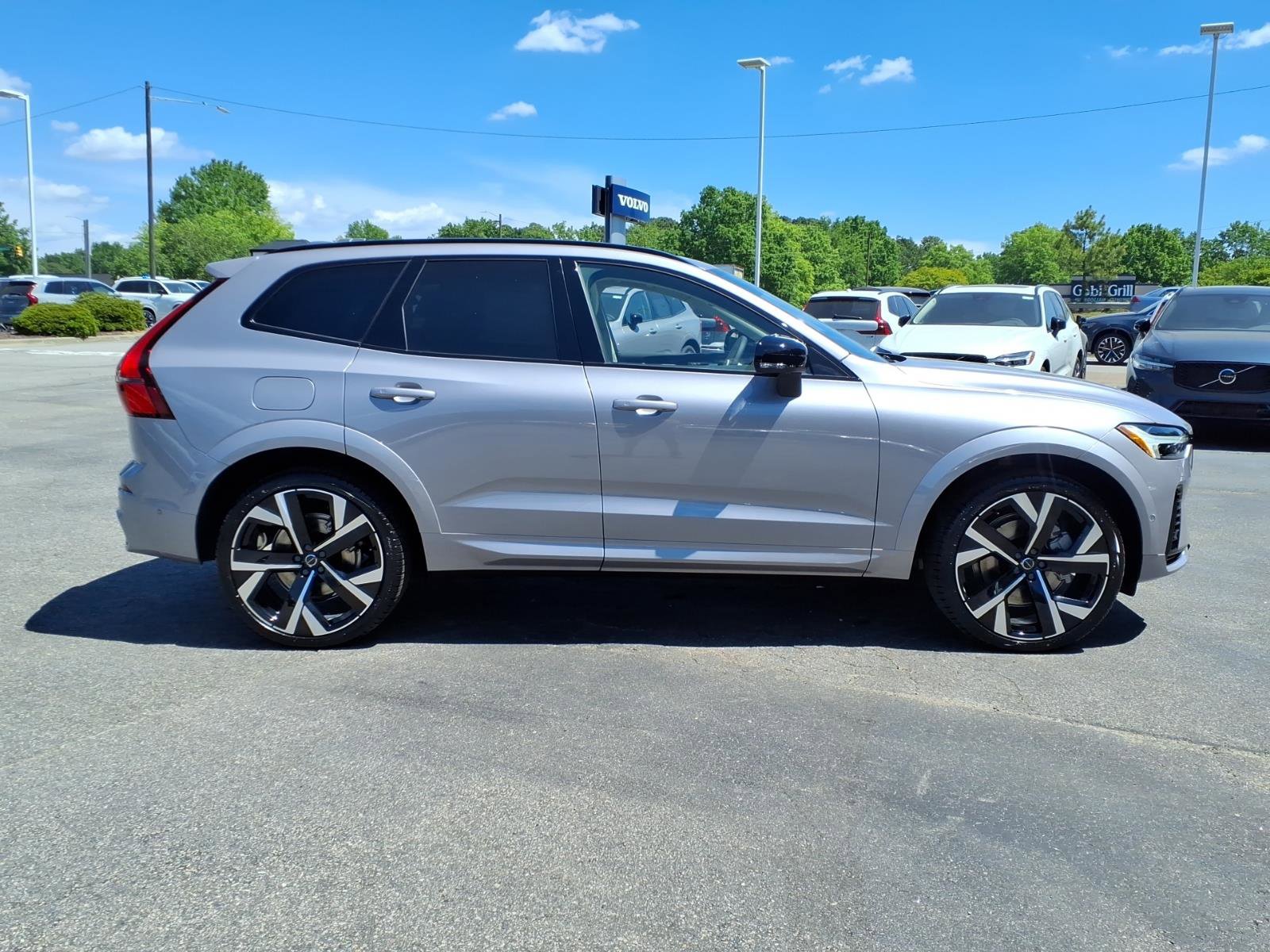 New 2026 Volvo XC60 T8 Ultra w/ Protection Package Premier AWD/4WD image 2