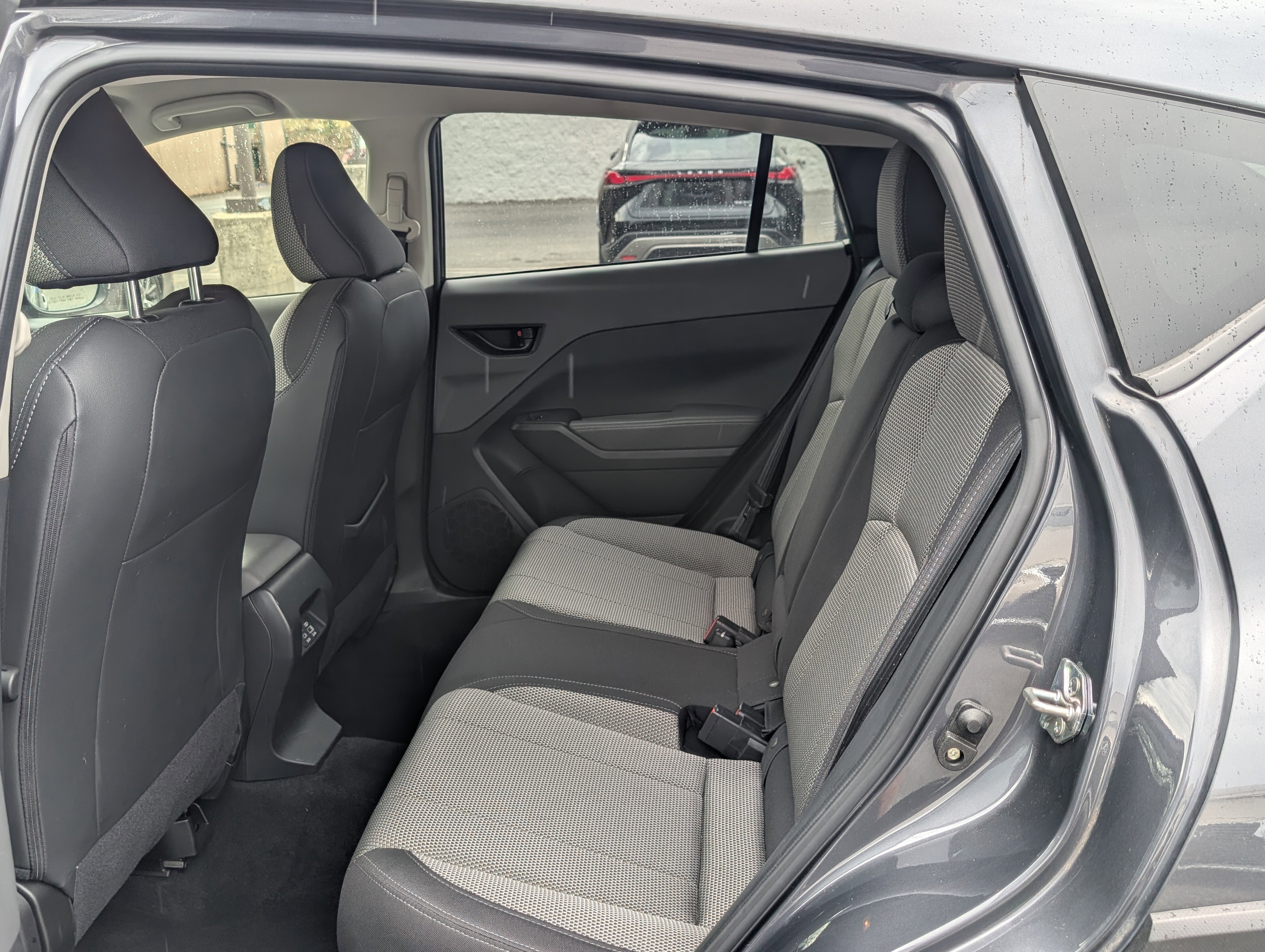 Used 2024 Subaru Crosstrek 2.0i Premium image 13