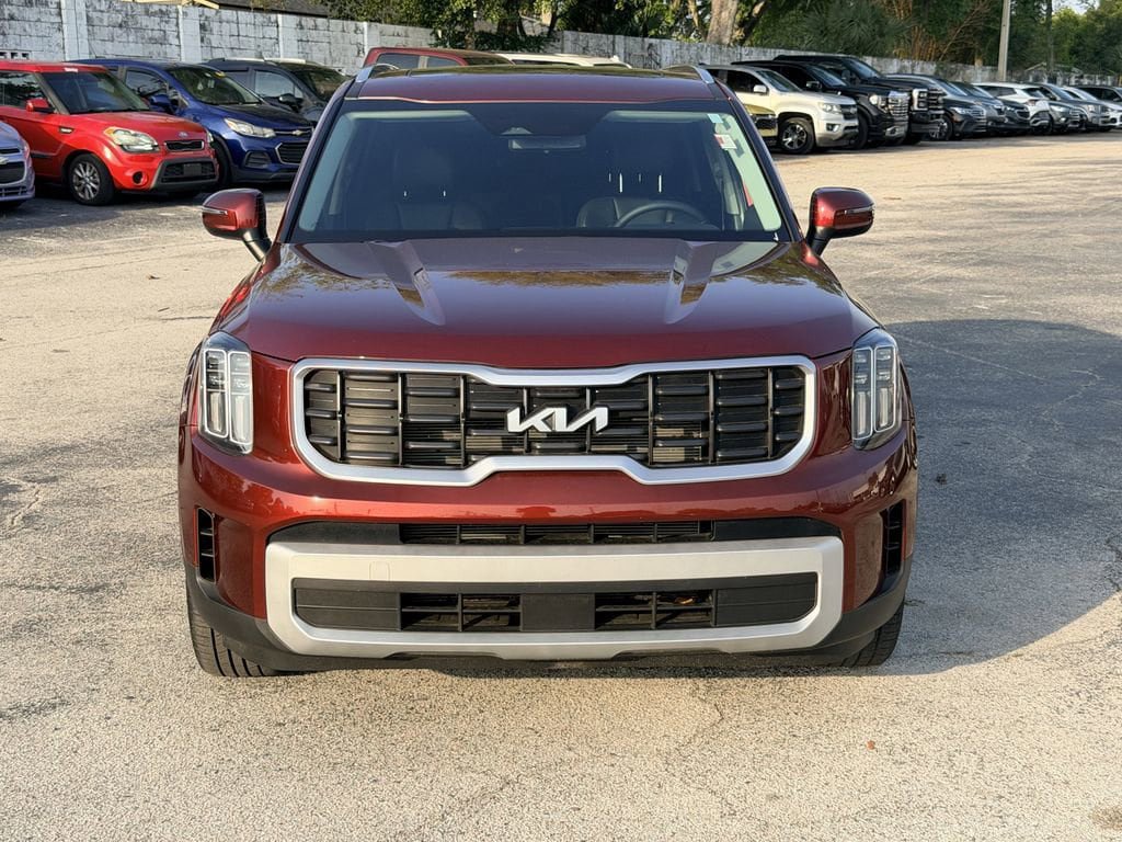 Certified 2024 Kia Telluride S w/ S Sunroof Package image 3