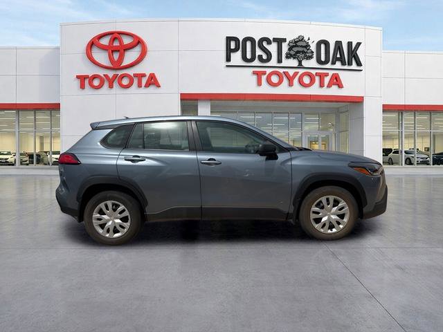 Used 2024 Toyota Corolla Cross L image 2