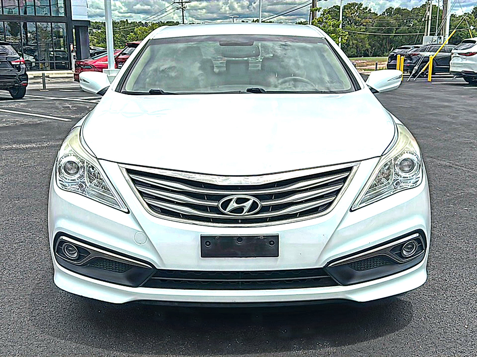 Used 2017 Hyundai Azera FWD image 11