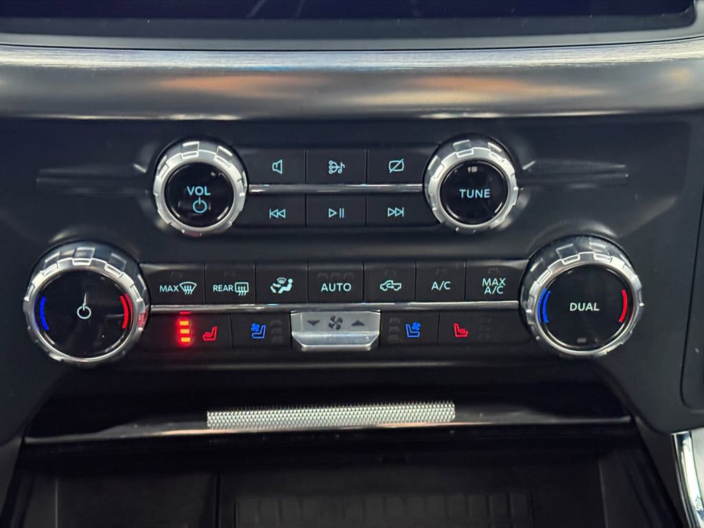 Used 2022 Ford F150 Lariat image 16