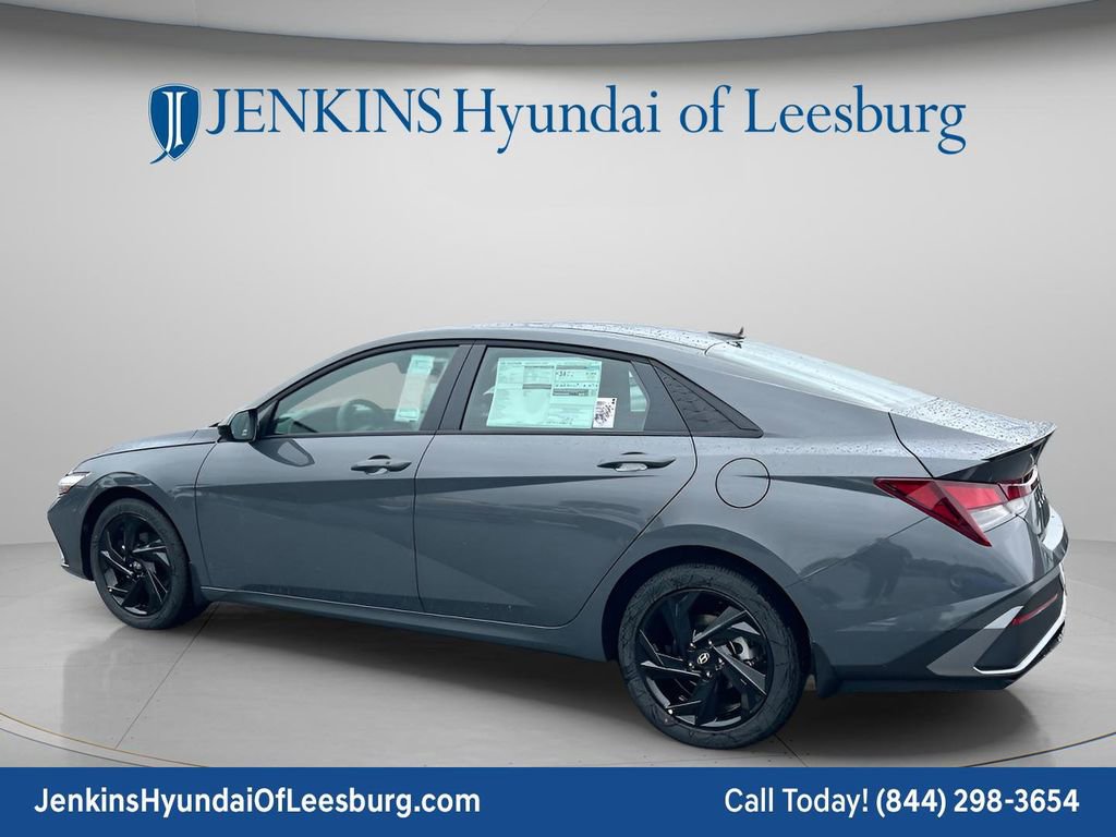 New 2026 Hyundai Elantra Sport FWD image 7