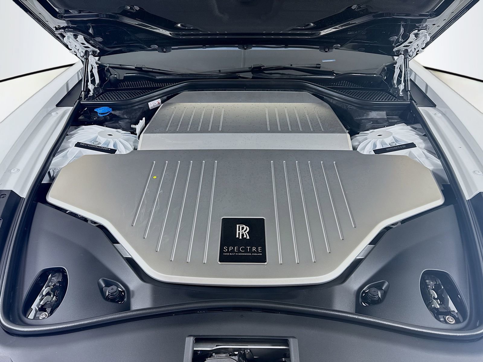 Certified 2025 Rolls-Royce Spectre w/ Spectre Launch Package image 29