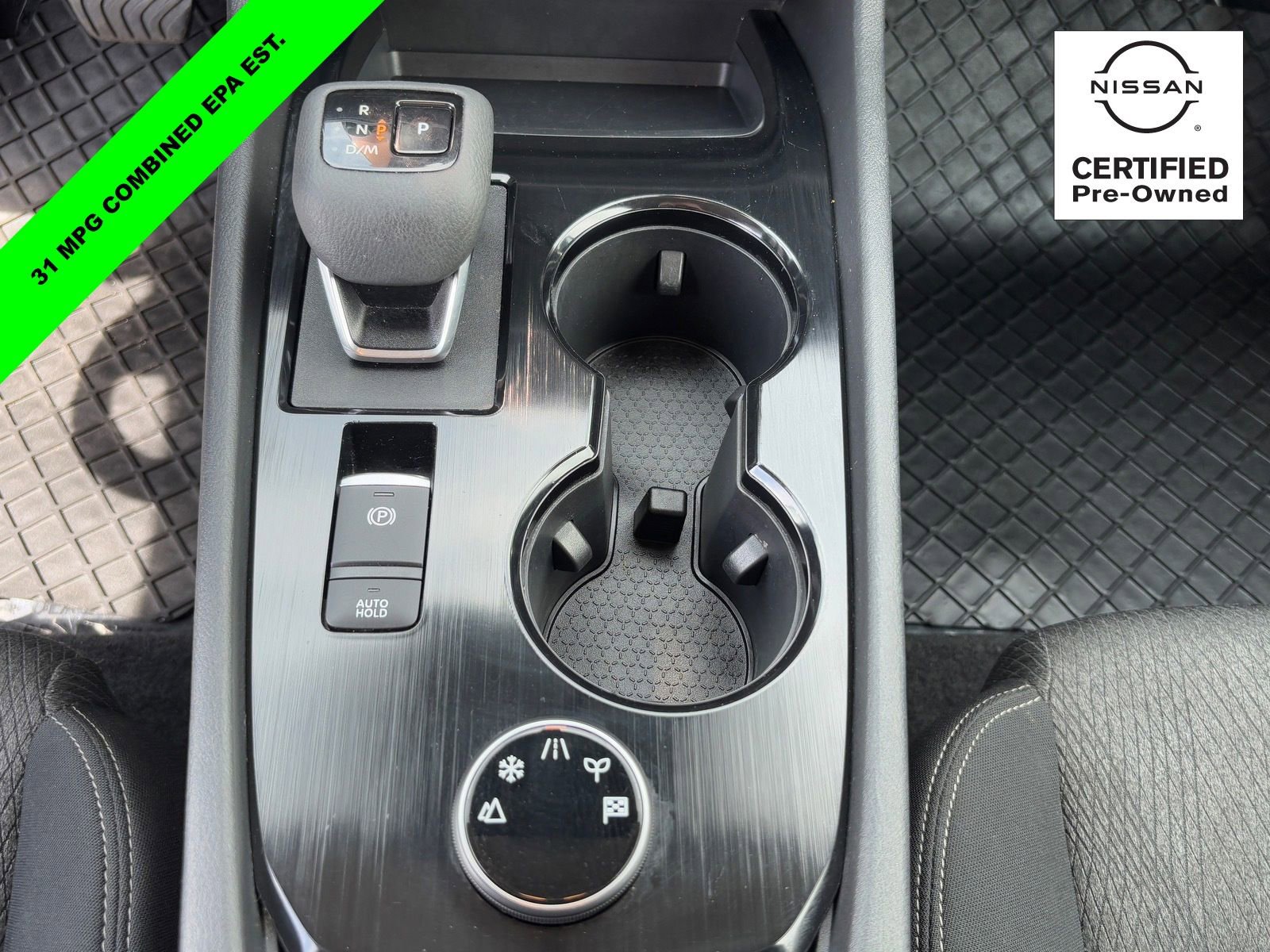 Certified 2025 Nissan Rogue SV image 27