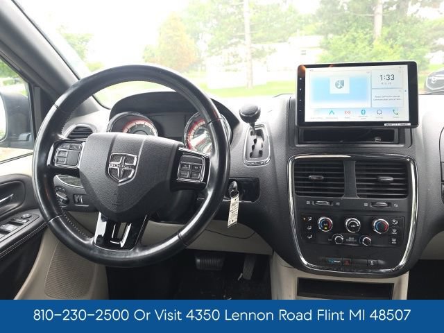 Used 2018 Dodge Grand Caravan SXT FWD image 15