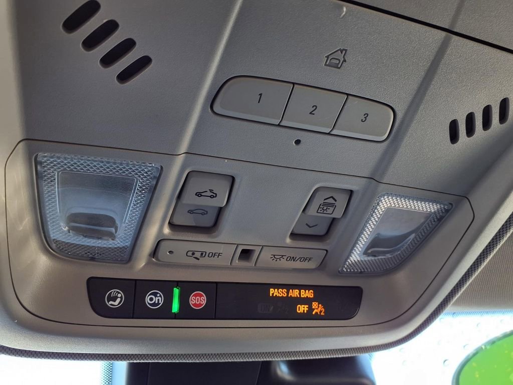 Used 2023 Cadillac XT4 Premium Luxury w/ Cold Weather Package AWD/4WD image 20