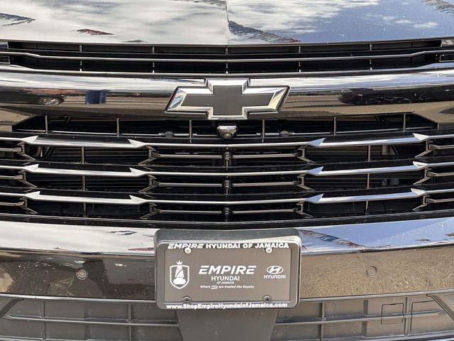 Used 2025 Chevrolet Suburban RST w/ Comfort Package AWD/4WD image 7