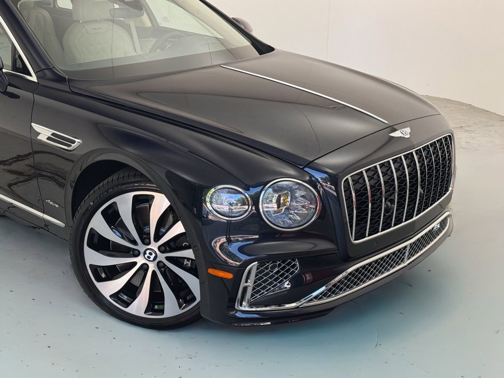 New 2026 Bentley Flying Spur Azure image 28