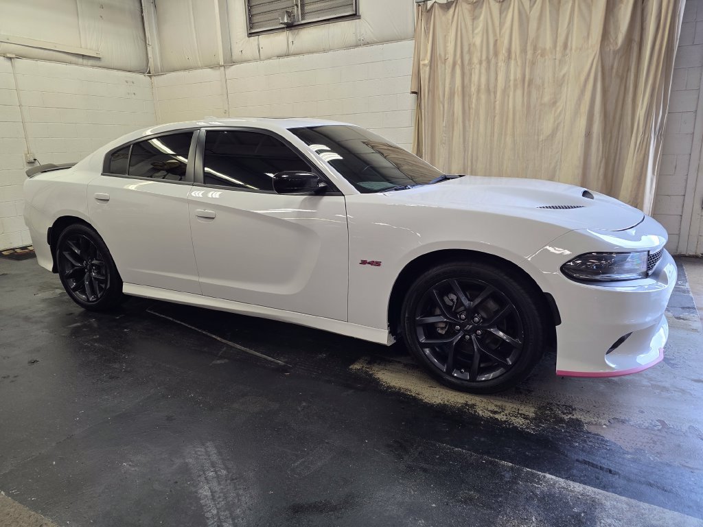 Used 2023 Dodge Charger R/T w/ Plus Group RWD image 5