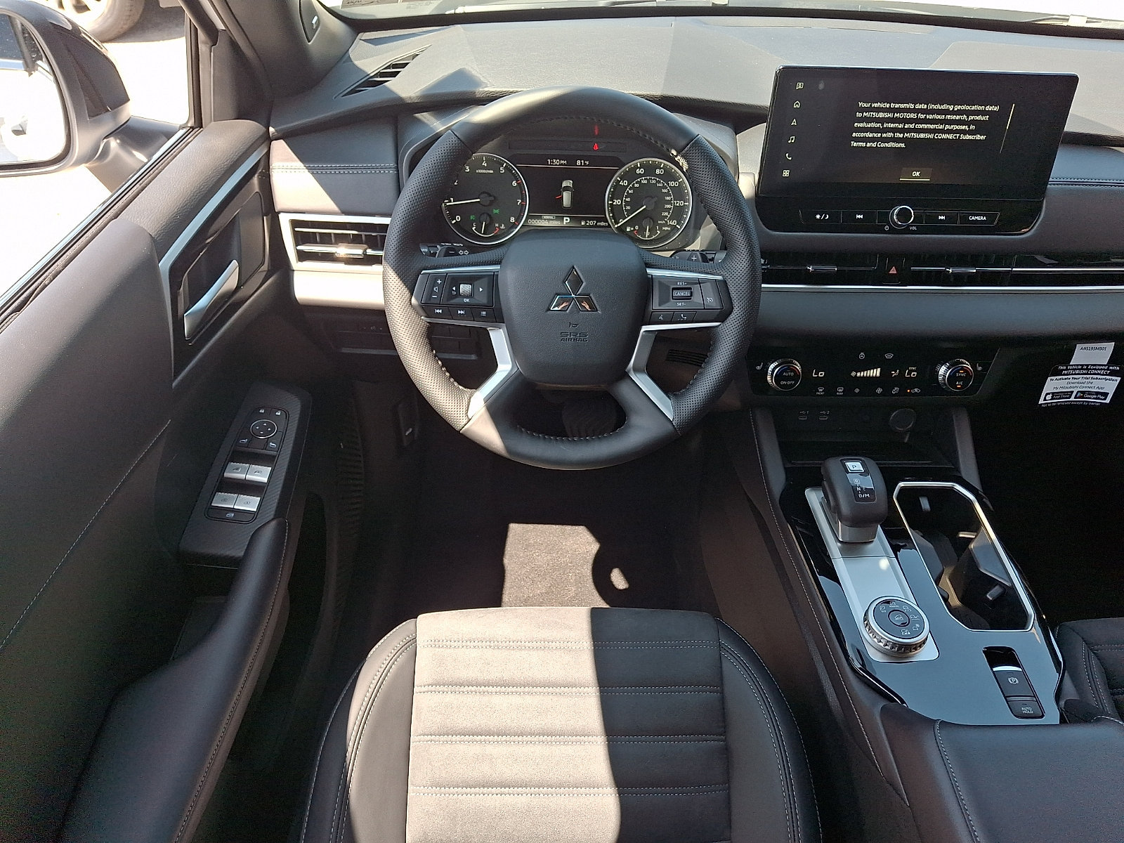 New 2026 Mitsubishi Outlander LE AWD/4WD image 9