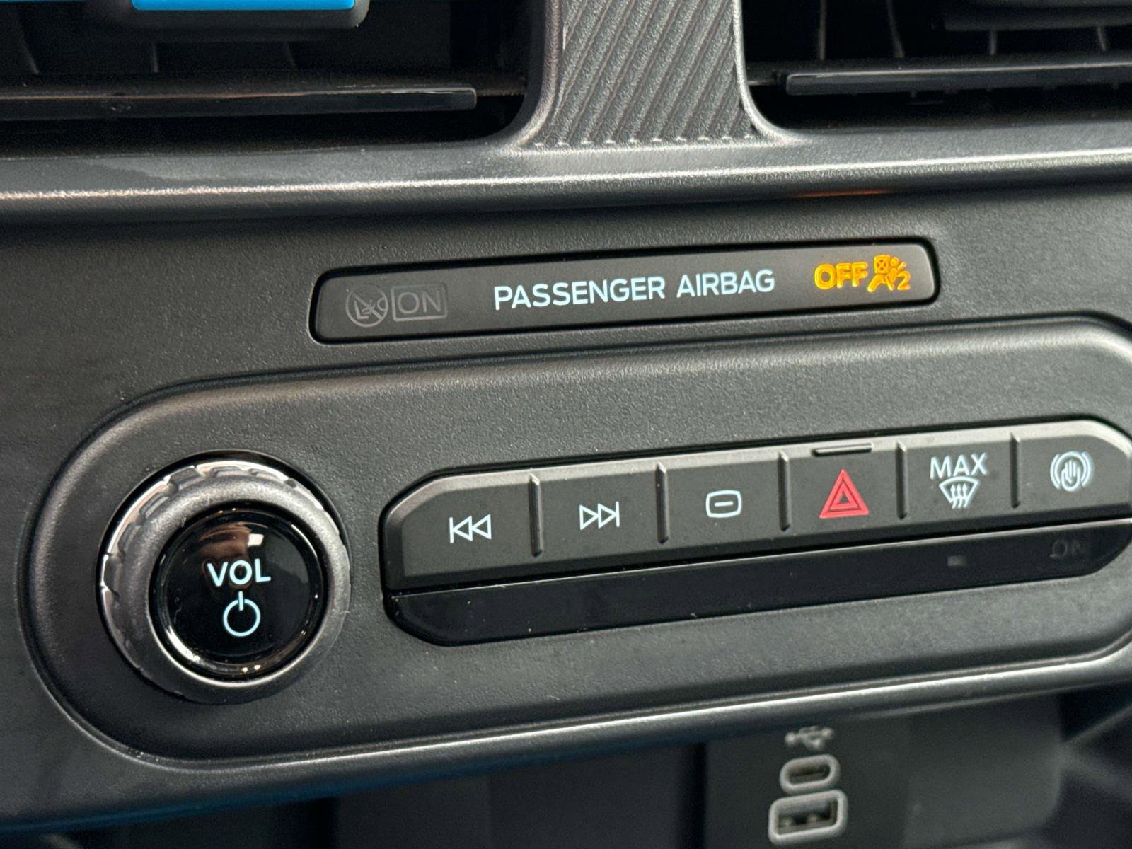 Used 2025 Ford Maverick XLT w/ XLT Luxury Package image 29