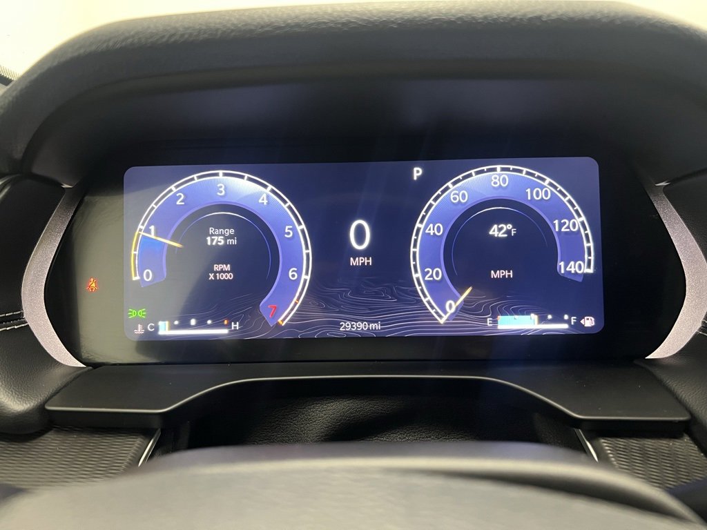 Used 2024 Jeep Grand Cherokee Altitude image 23