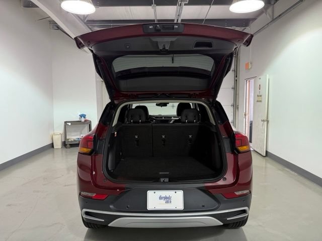 Certified 2021 Buick Encore GX Select w/ Advanced Technology Package FWD image 8