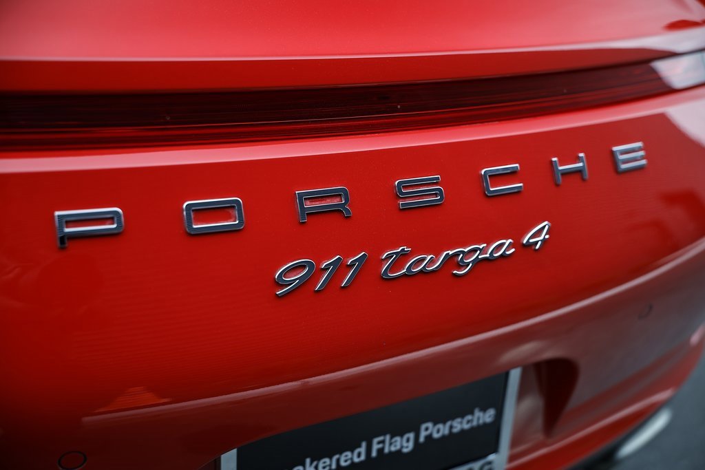 Certified 2016 Porsche 911 Targa 4 image 16